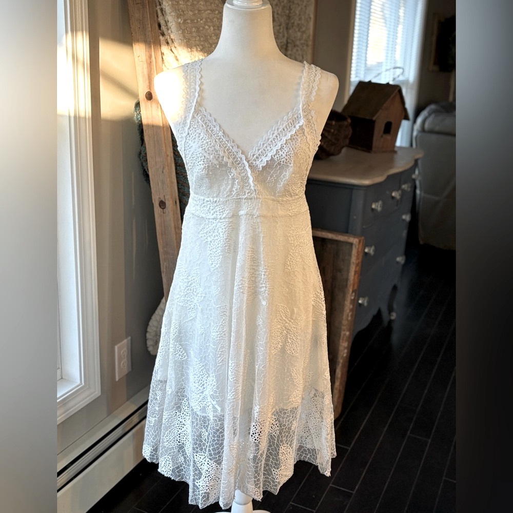 POL - White Lace Dress